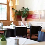 Restaurant Jaegerhaus 3*