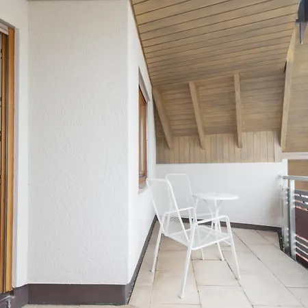 Jaegerhaus מלון 3*