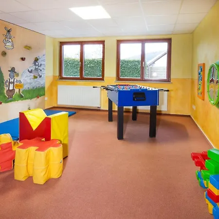 Jaegerhaus 3* מקנבורן