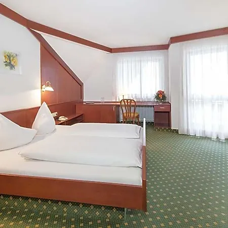 Restaurant Jaegerhaus 梅肯博伊伦