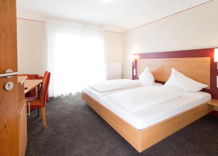 ホテル Restaurant Jaegerhaus 3*