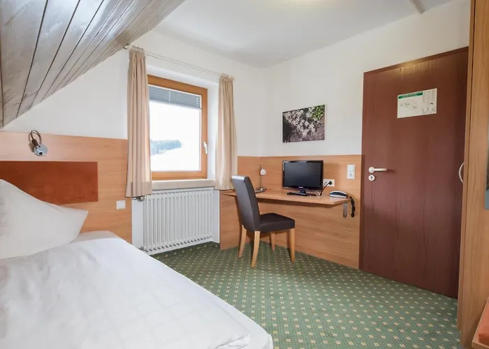 Restaurant Jaegerhaus メッケンベウーレン